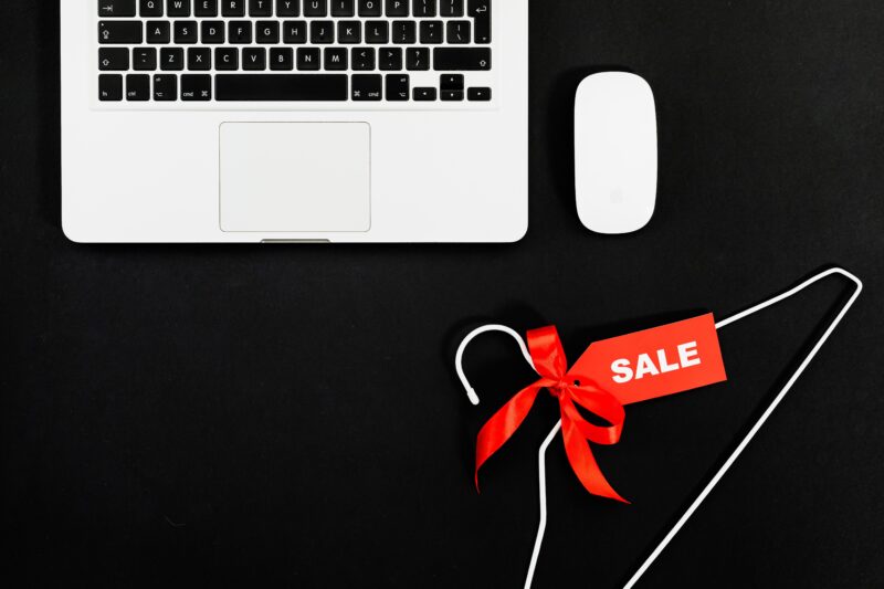 Apple Raises MacBook Prices as RAM Shortage Hits Laptops, PCs, and Consoles